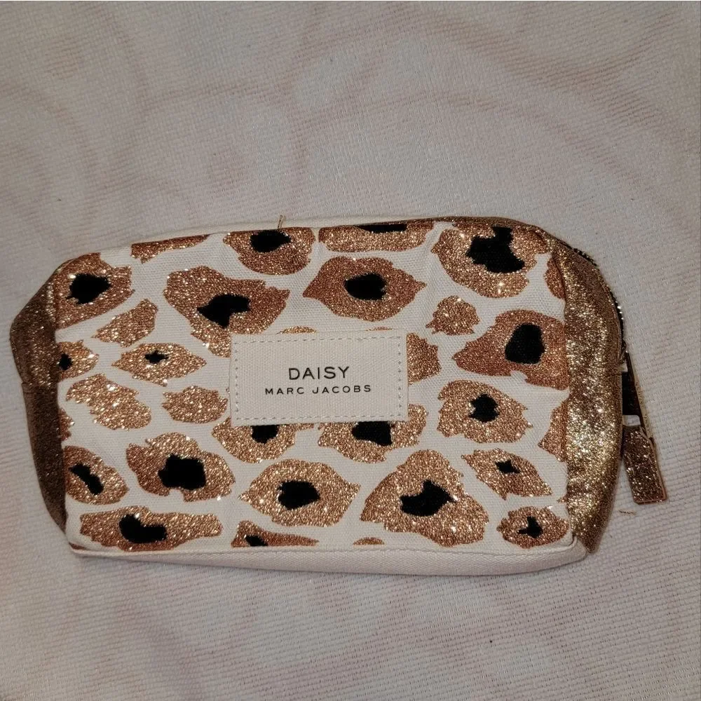 Marc Jacobs Daisy Zippered Makeup Travel Cosmetic Bag Cheetah Print w Shimmer